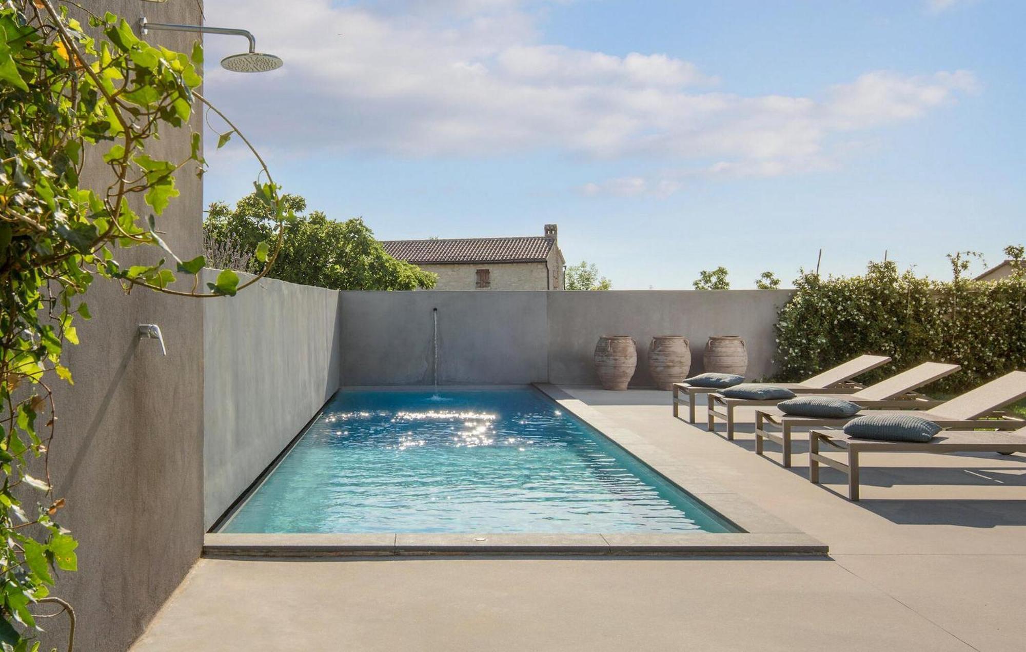 Cozy Home In Tinjan With Outdoor Swimming Pool Εξωτερικό φωτογραφία
